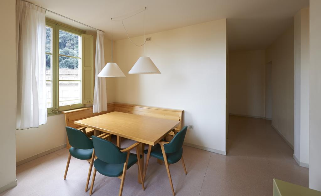 Apartamentos Montserrat Abat Marcet 객실 사진